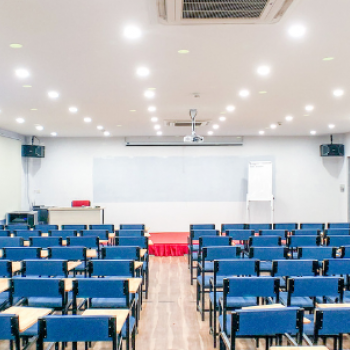 Cho thuê văn phòng không gian rộng