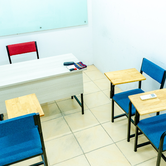 Cho thuê phòng học 4 người tại Quận 10